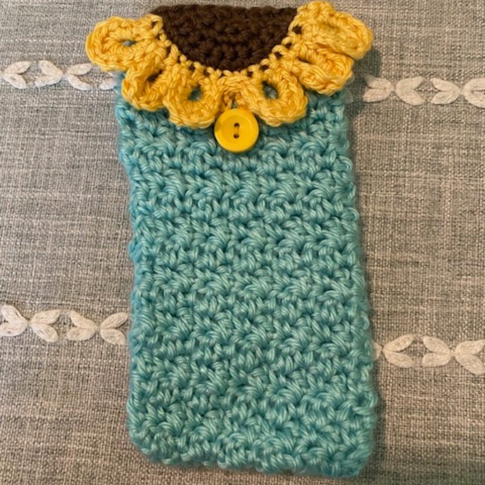 Hand-Made Crochet Cell Phone Cases Many Styles and Colors! Black Heart Crochet